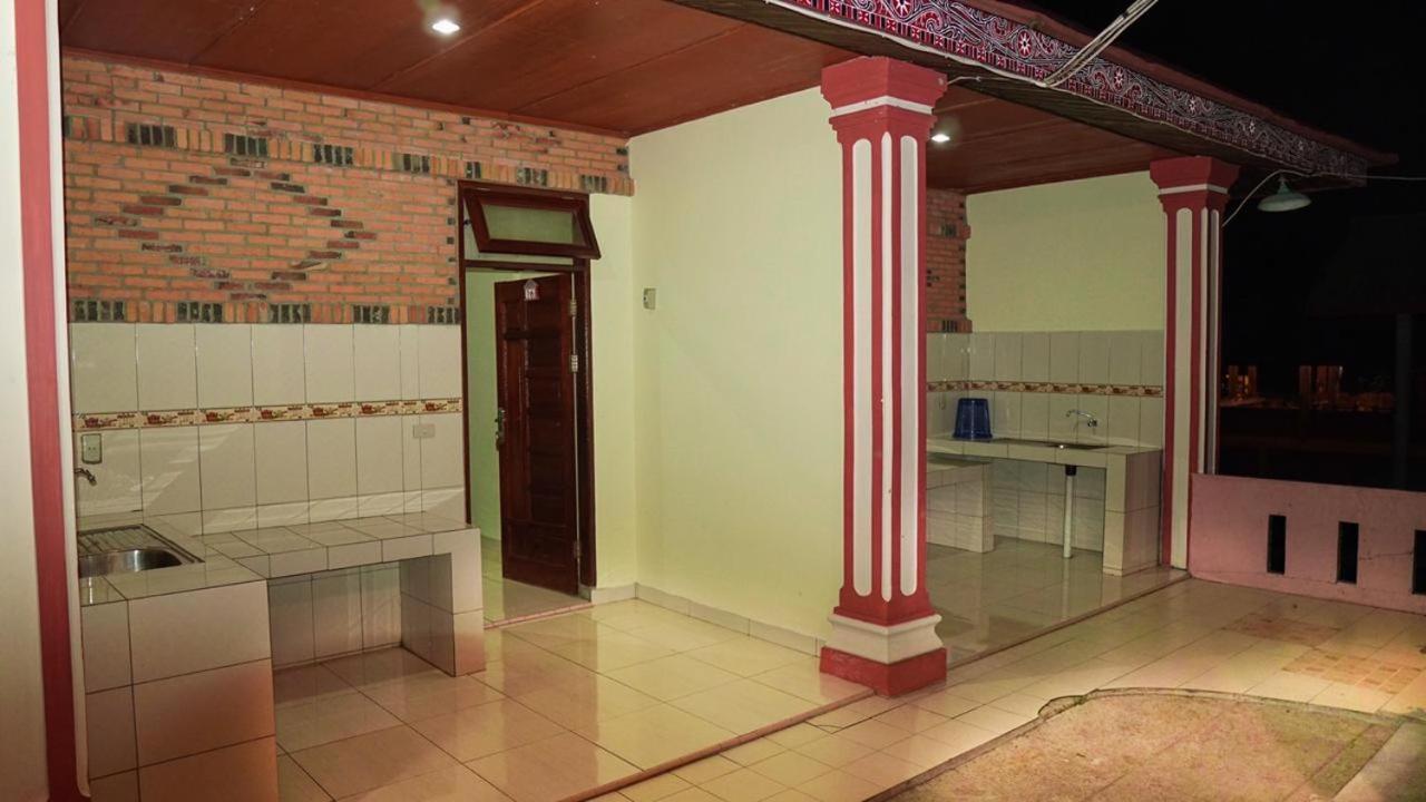 Judita Cottages Tuk Tuk Εξωτερικό φωτογραφία